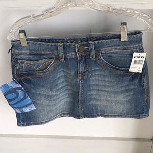 New with tags cute short jean skirt
